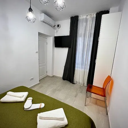 Apartment Urbanwalls 5c - Old Town Bucharest